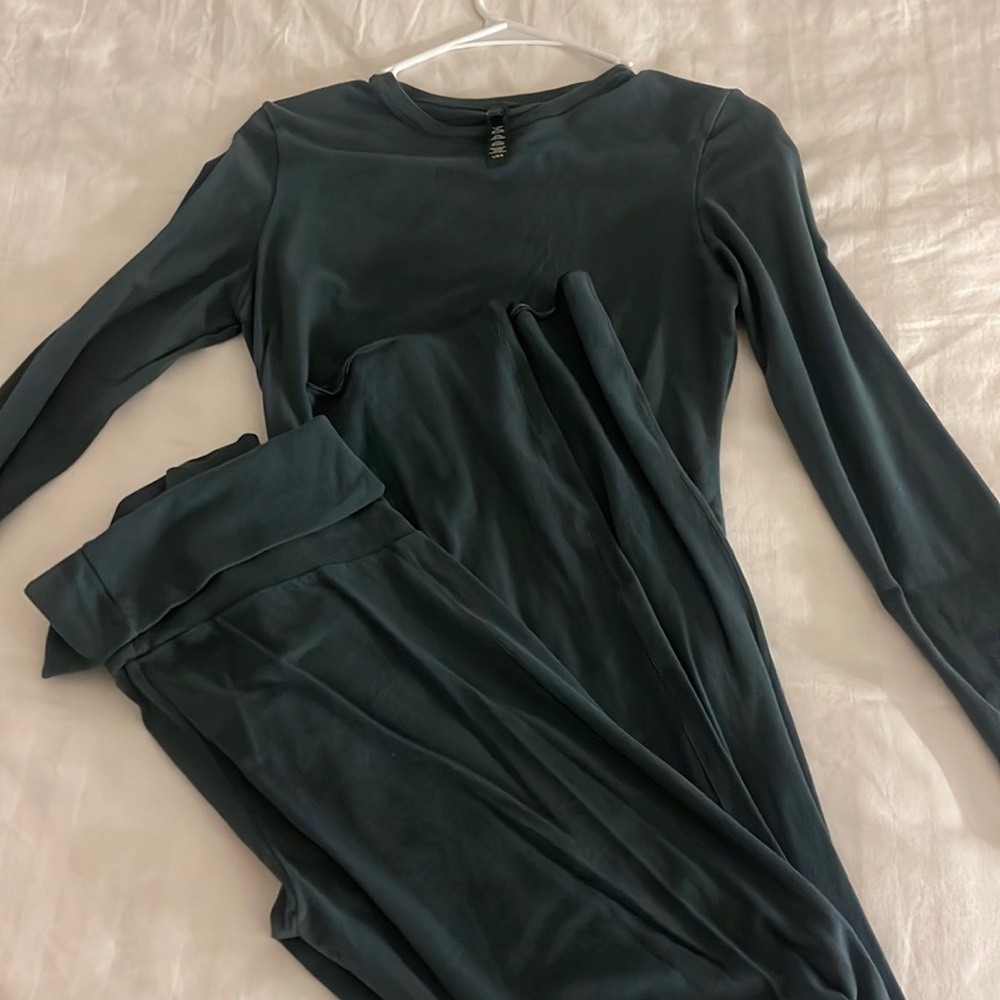 Skims set